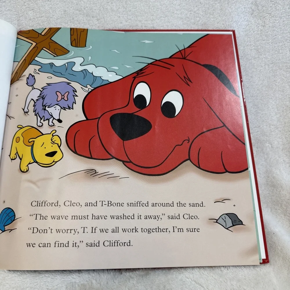 Clifford and the Missing Beach Ball Scholastic Childrens Book‎ by Sonali Fry
